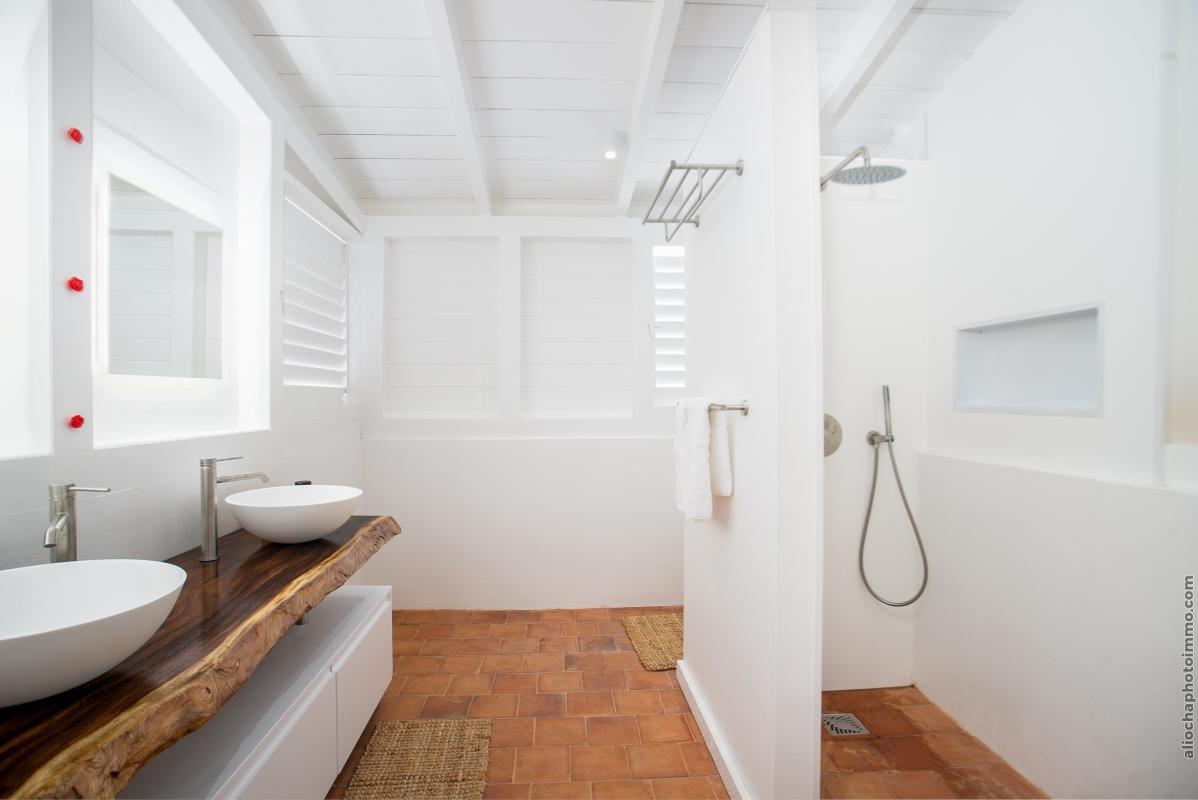 Location Villa luxe Trois îlets Martinique  - Villa 1 Salle de bain chambre 2